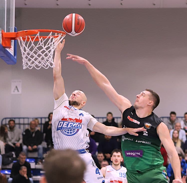 U siebie wygrali, wyjazdowo nie