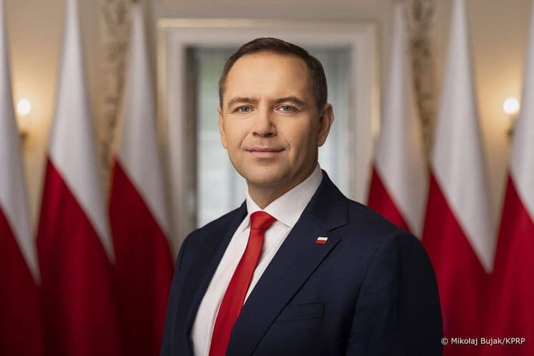Prezydent Karol Nawrocki podjął decyzję o odebraniu Orderu Orła Białego Prezydentowi Ukrainy. To Sygnał ostrzegawczy i apel do ukraińskich sąsiadów aby wrócili na drogę prawdy i wzajemnego szacunku.